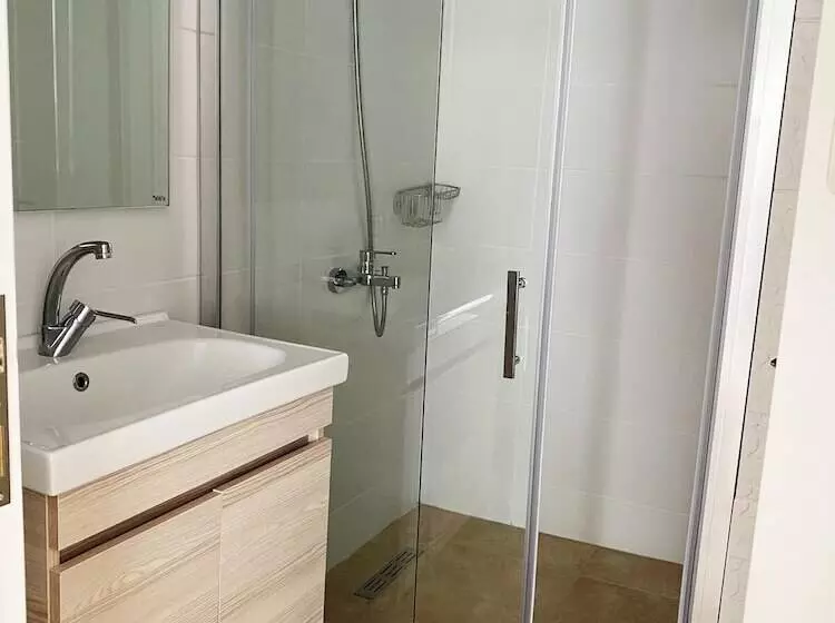 Hotelli Villa White Apart