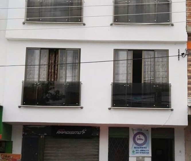 فندق Zafiro Real