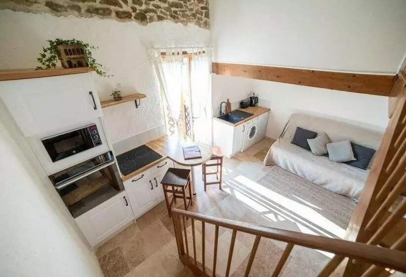 Majatalo Domaine De Palats