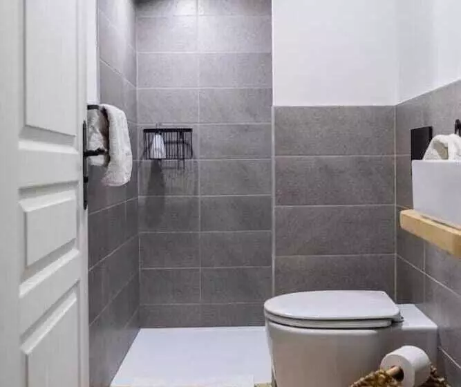 Majatalo Domaine De Palats