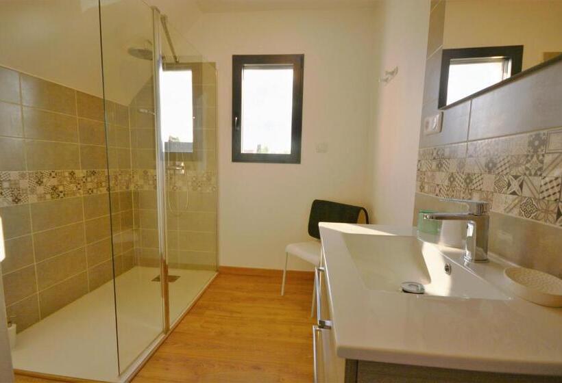 Пансион Gite L  Echo Des 2 Baies