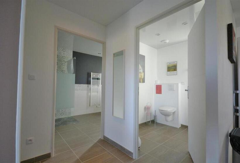 Пансион Gite L  Echo Des 2 Baies