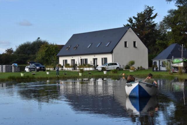 Пансион Gite L  Echo Des 2 Baies