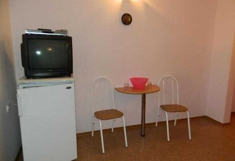 پانسیون Guest House Turovskih