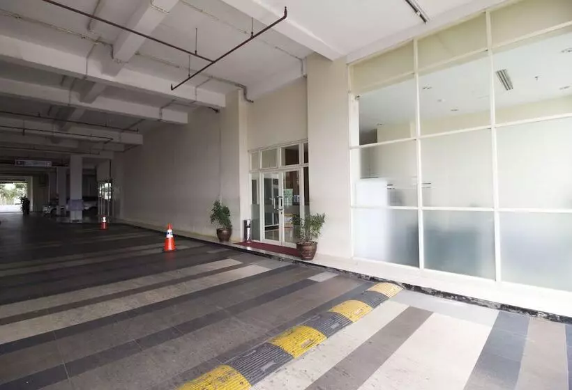 Reddoorz Apartment @ Margonda Residence 3