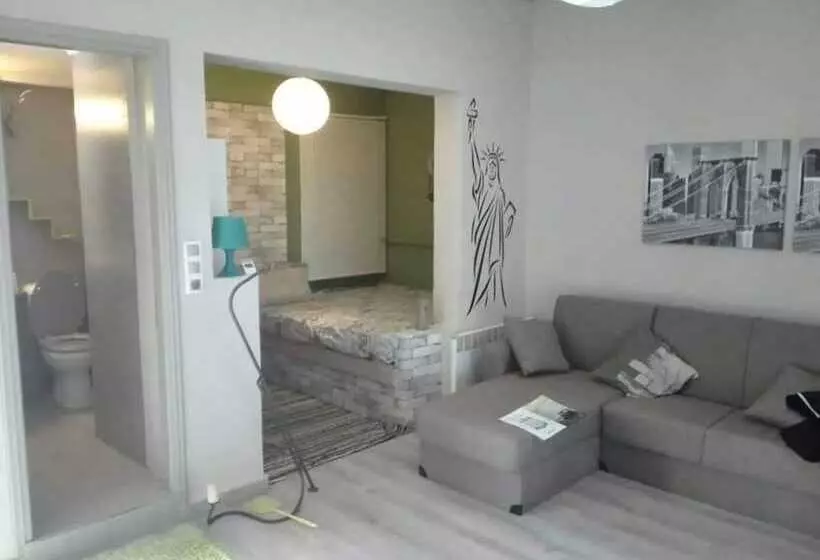 Ts George S Apartments By The Airport