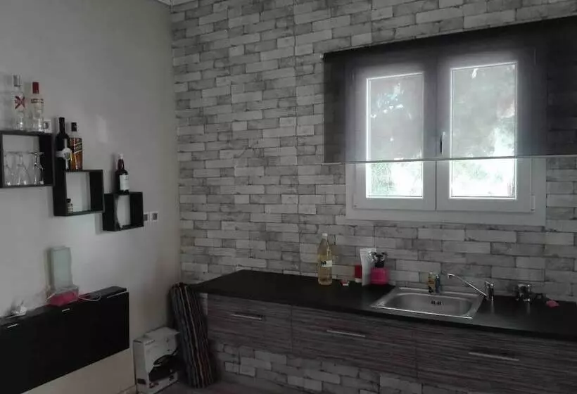 Ts George S Apartments By The Airport