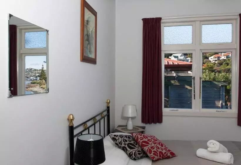 Retkeilymaja Moana Lodge