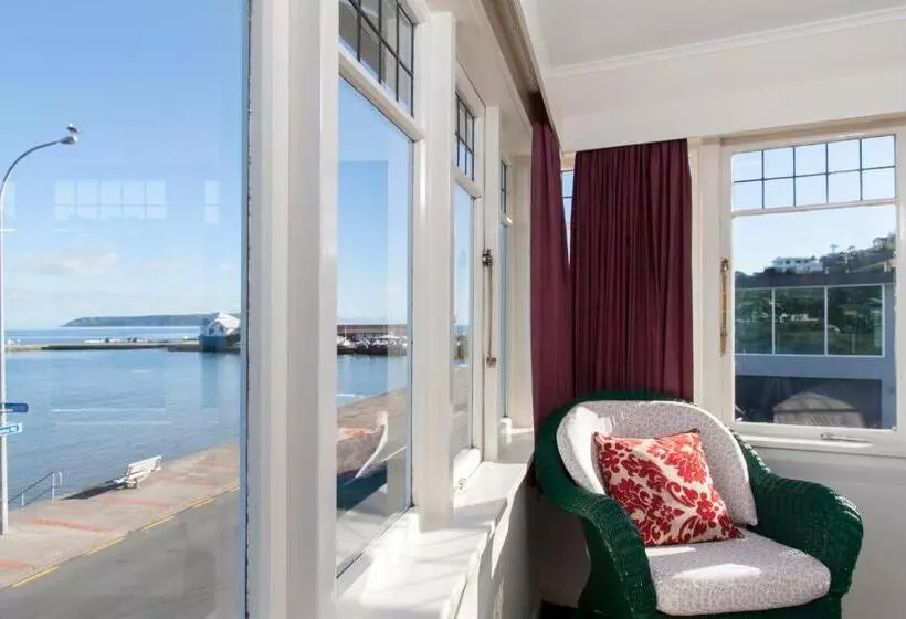 Retkeilymaja Moana Lodge