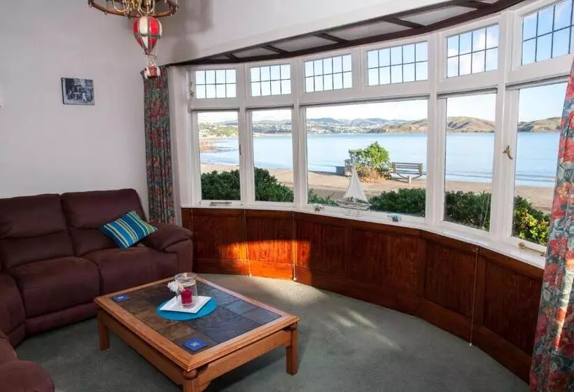 Retkeilymaja Moana Lodge