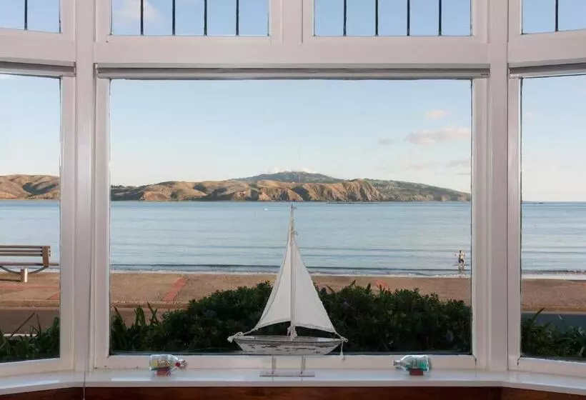 Retkeilymaja Moana Lodge