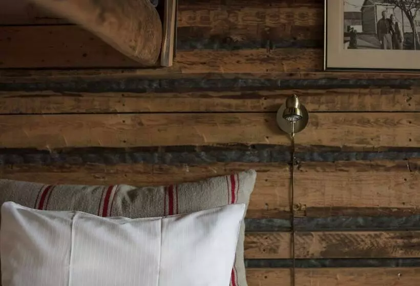 Hotelli Basecamp Spitsbergen