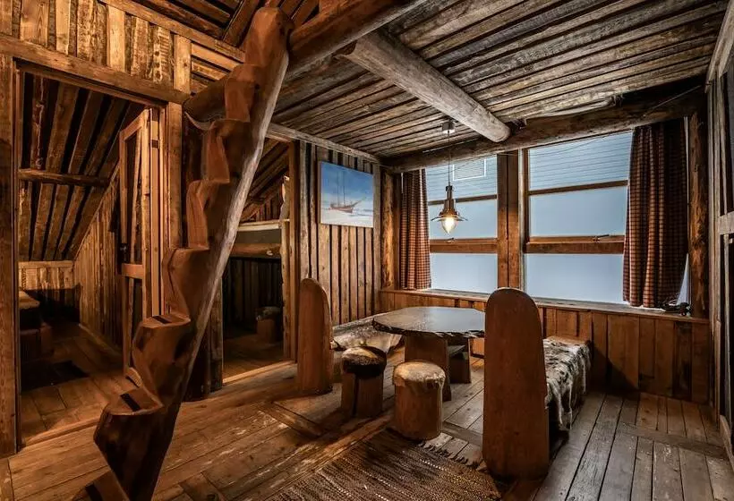 Hotelli Basecamp Spitsbergen