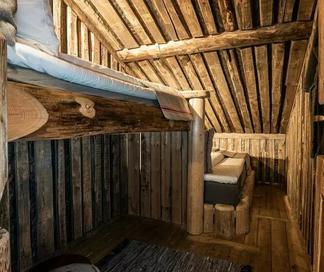 Hotelli Basecamp Spitsbergen