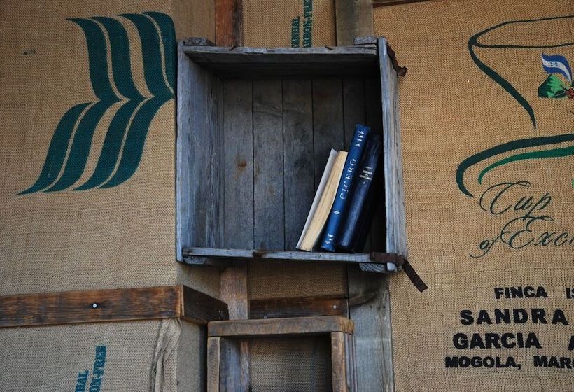 Hotel Basecamp Spitsbergen