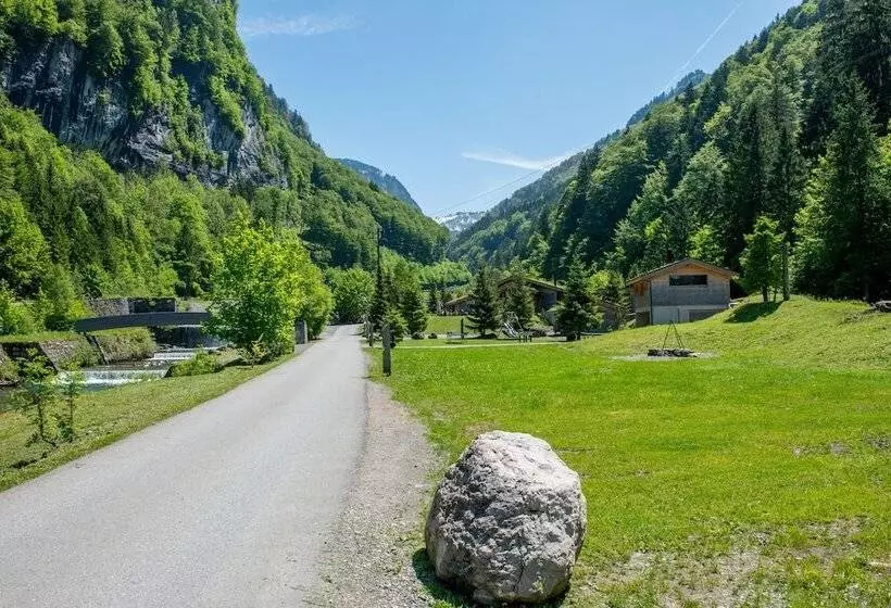 Hüttenhotel Husky Lodge