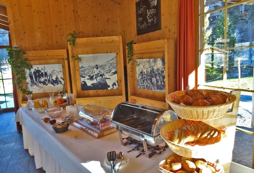 Hüttenhotel Husky Lodge