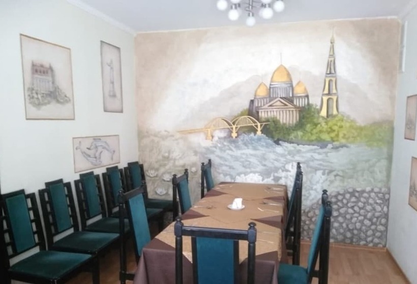 فندق Maxrooms Volga Hollywood