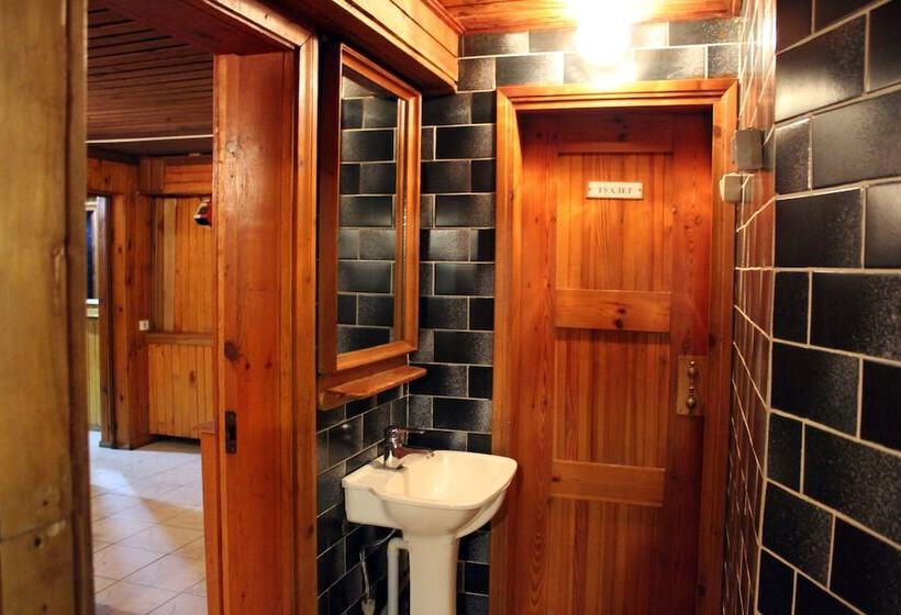 فندق Maxrooms Volga Hollywood