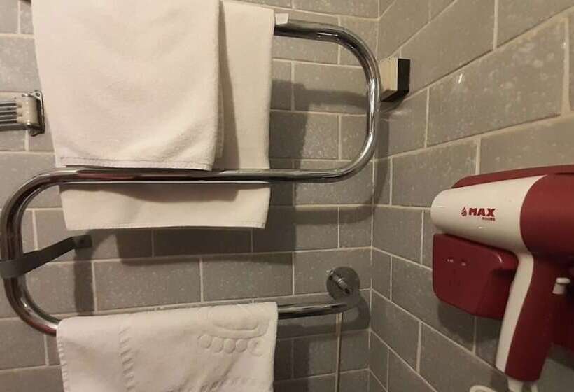 فندق Maxrooms Volga Hollywood