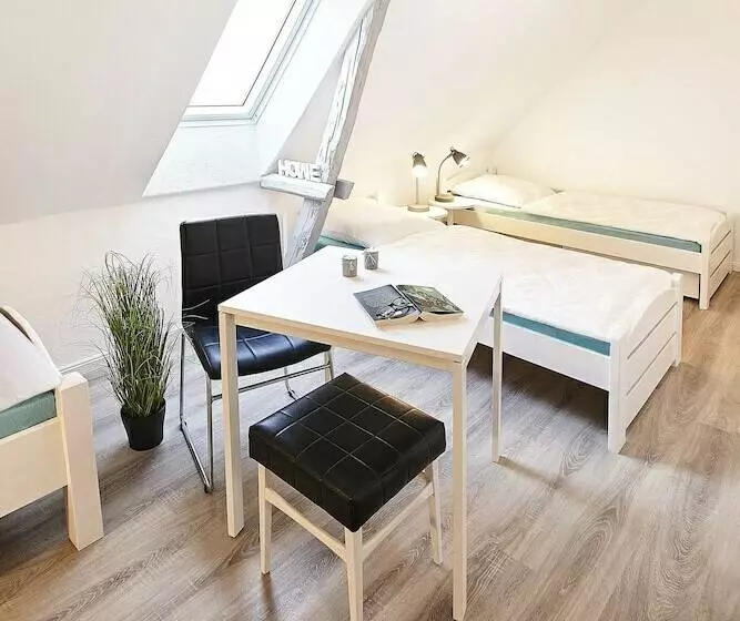 پانسیون Monteurzimmer Flensburg