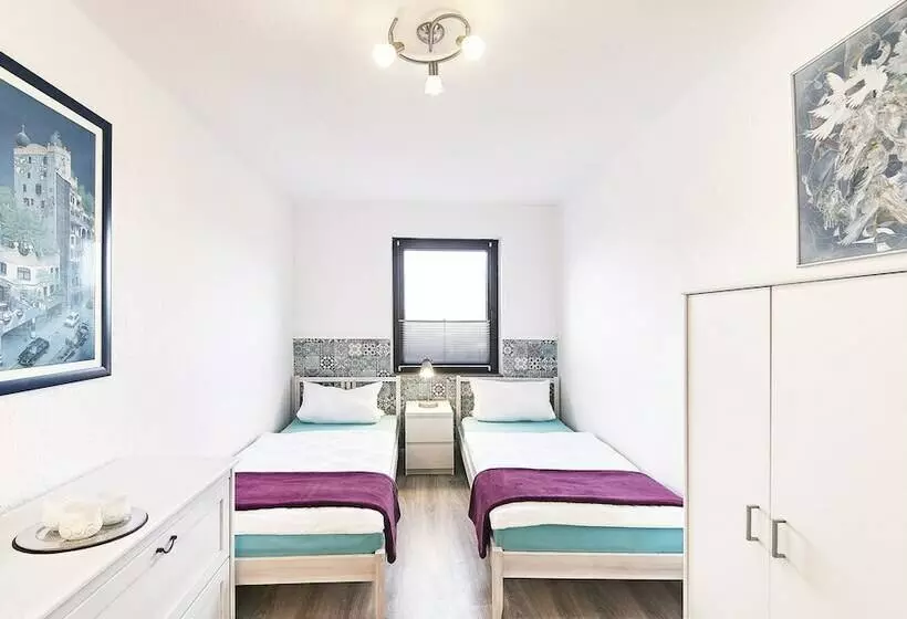 پانسیون Monteurzimmer Flensburg