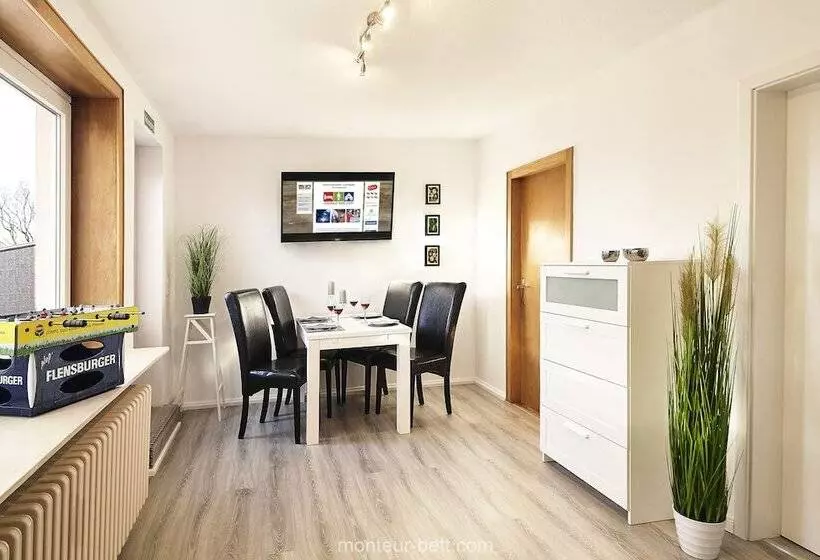 پانسیون Monteurzimmer Flensburg