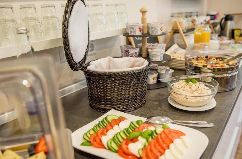 Пансион Weingut Erich Serwazi