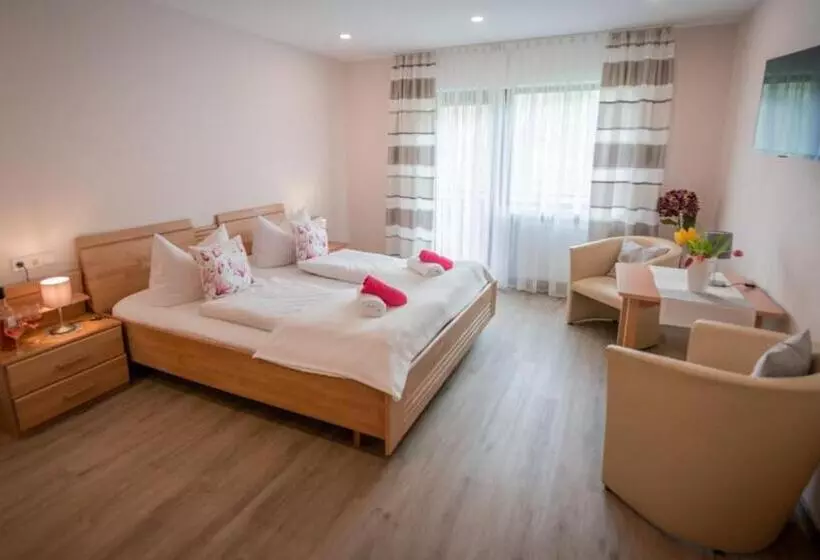 Majatalo Weingut Erich Serwazi