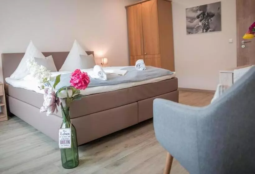 Majatalo Weingut Erich Serwazi