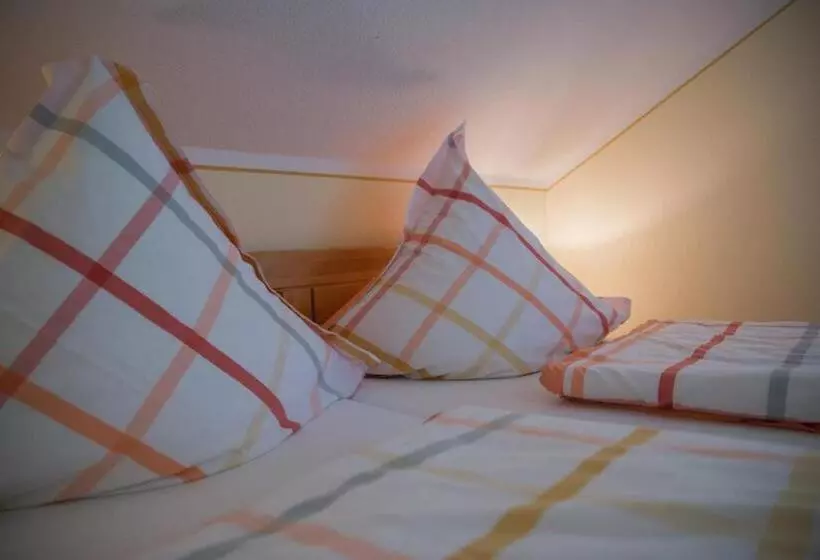 Majatalo Weingut Erich Serwazi