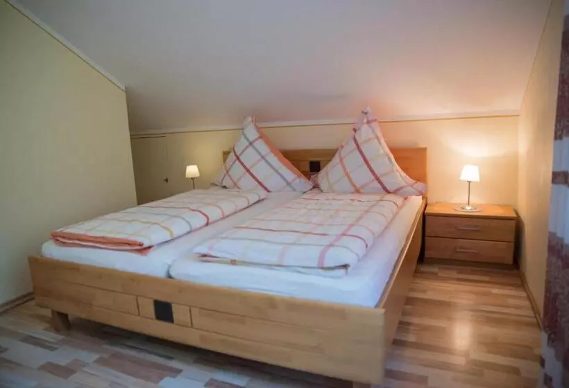 Majatalo Weingut Erich Serwazi