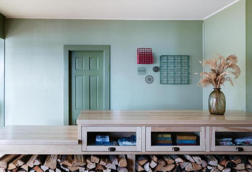 Szálloda Bluebird Ocean Point Inn