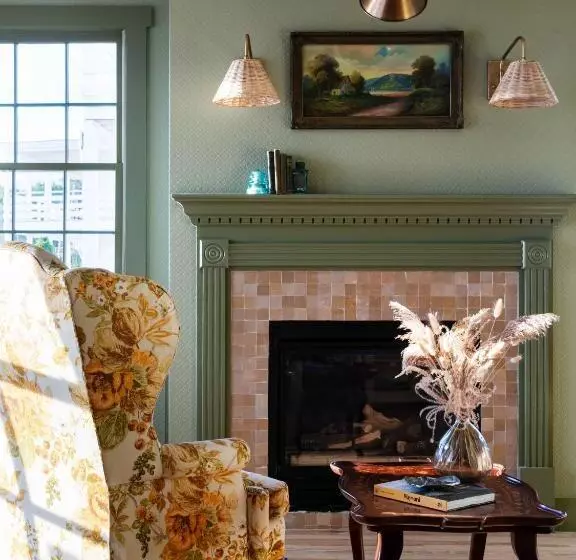 ホテル Bluebird Ocean Point Inn