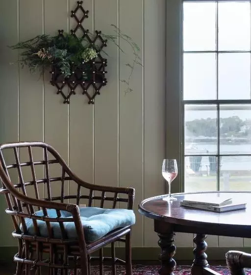 ホテル Bluebird Ocean Point Inn