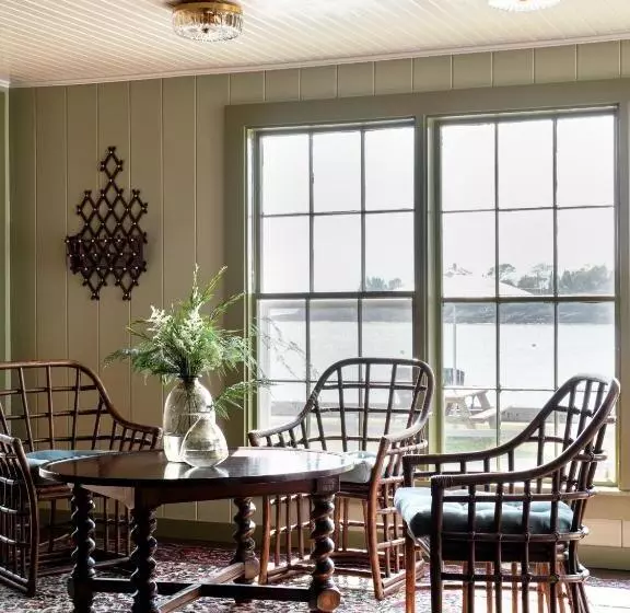 ホテル Bluebird Ocean Point Inn