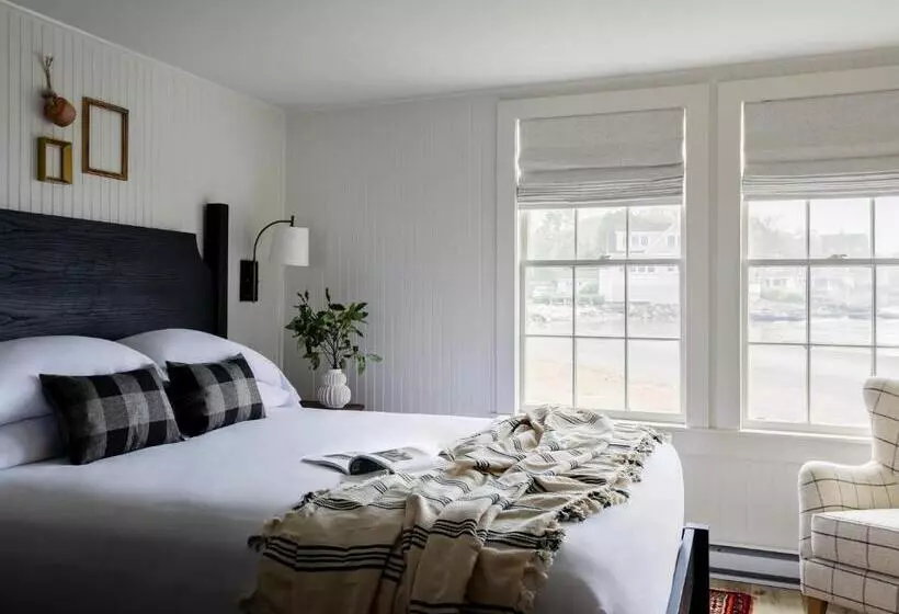 ホテル Bluebird Ocean Point Inn