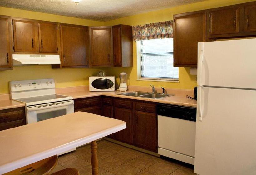 هتل Mountain Meadows By Exploria Resorts