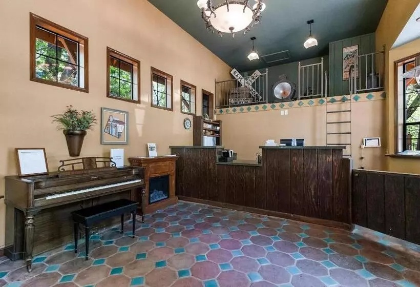 ホテル Northern Queen Inn