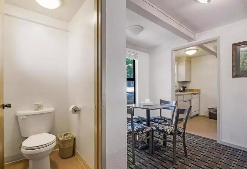 ホテル Northern Queen Inn