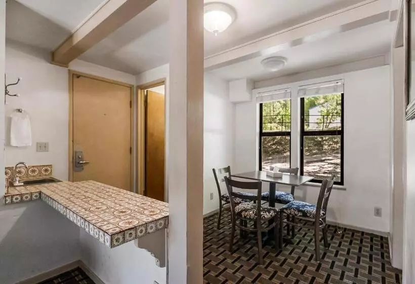 ホテル Northern Queen Inn