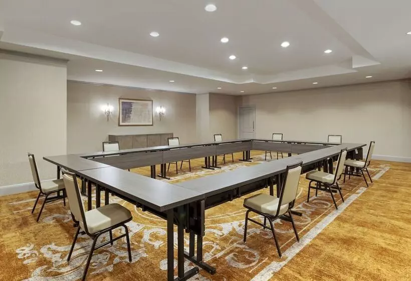 Omni New Haven Hotel At Yale