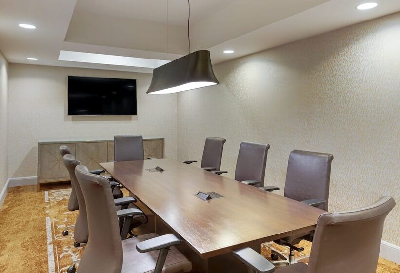 Omni New Haven Hotel At Yale