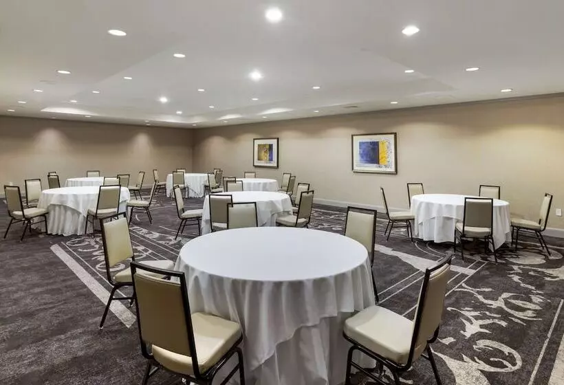 Omni New Haven Hotel At Yale