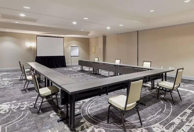 Omni New Haven Hotel At Yale