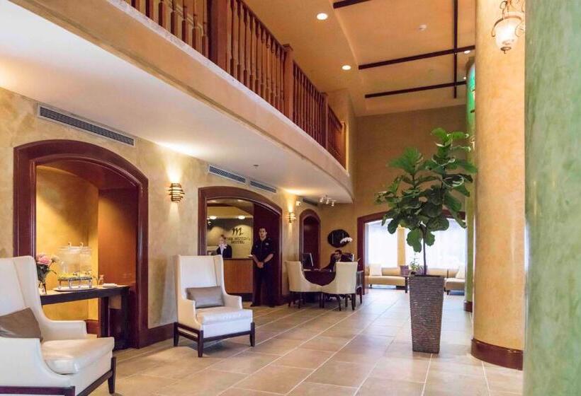 Szálloda The Mutiny Luxury Suites