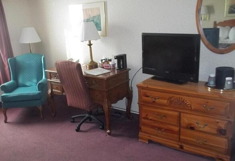 The Hotel Ojibway, Trademark Collection By Wyndham