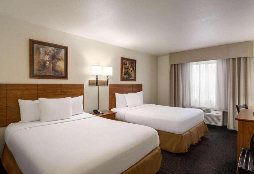 בית מלון כפרי Travelodge By Wyndham Dexter