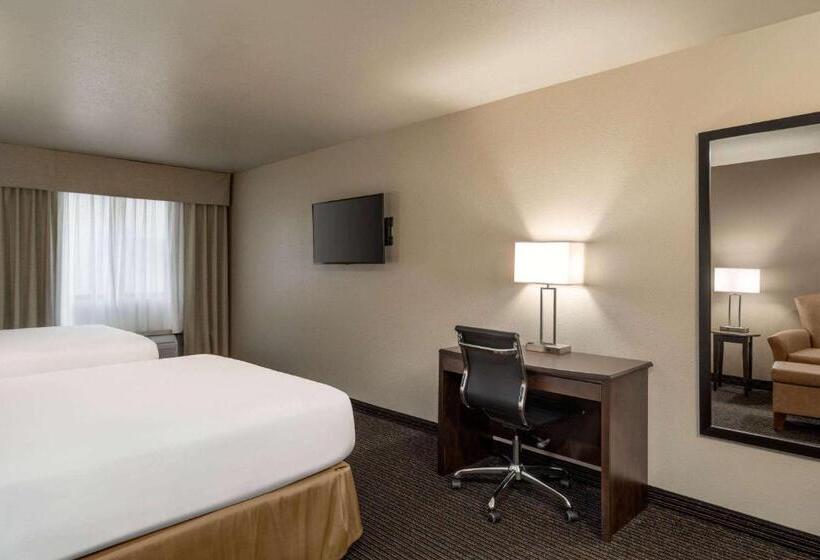 בית מלון כפרי Travelodge By Wyndham Dexter