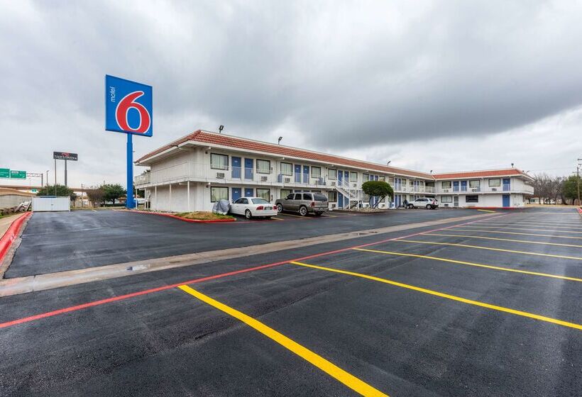 Motel 6north Richland Hills, Tx